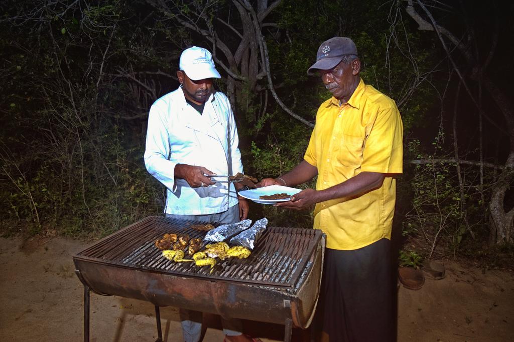 Wilderness Camping Yala Luaran gambar